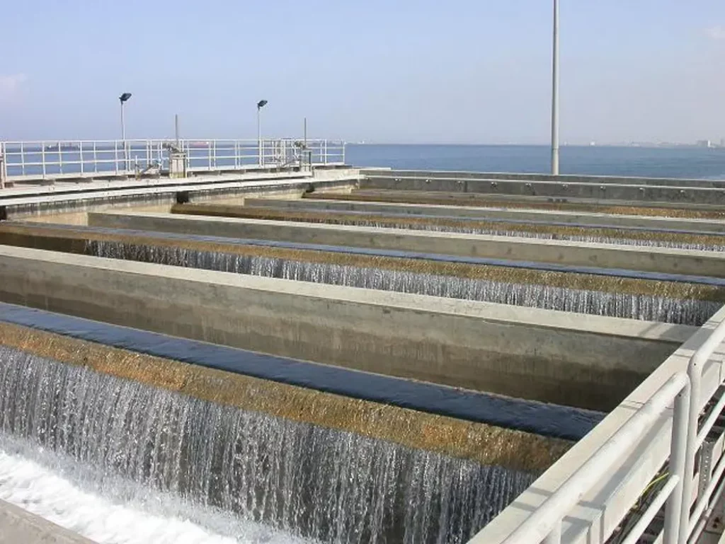 estación desaladora de agua de mar